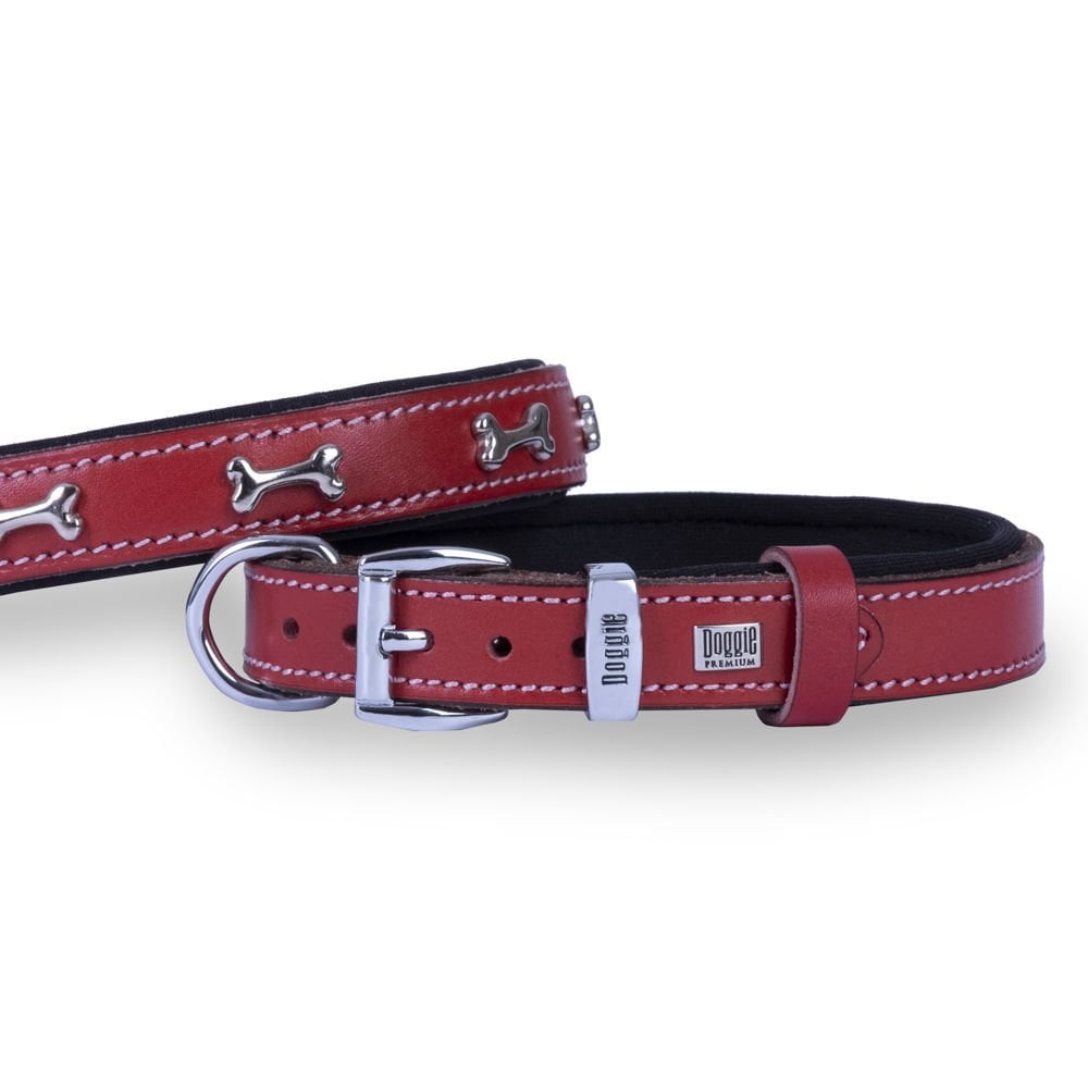 Doggie Konforlu Gerçek Deriden El Yapımı Kemik Süslü Köpek Boyun Tasması 2x30-35cm - Red